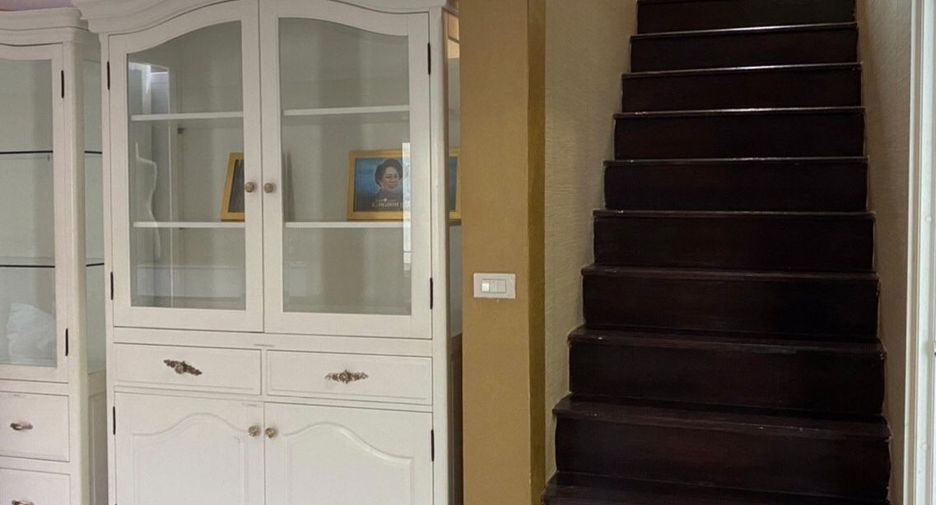 Haus zum Kauf mit 4 Zimmer in Bang Len, Nakhon Pathom