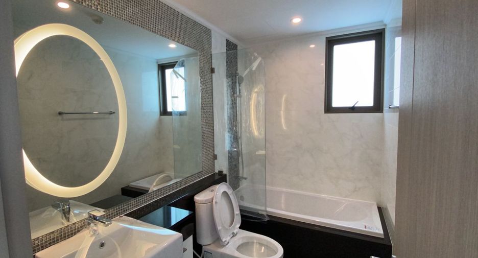 For rent and for sale 2 bedrooms condo in Watthana, Bangkok