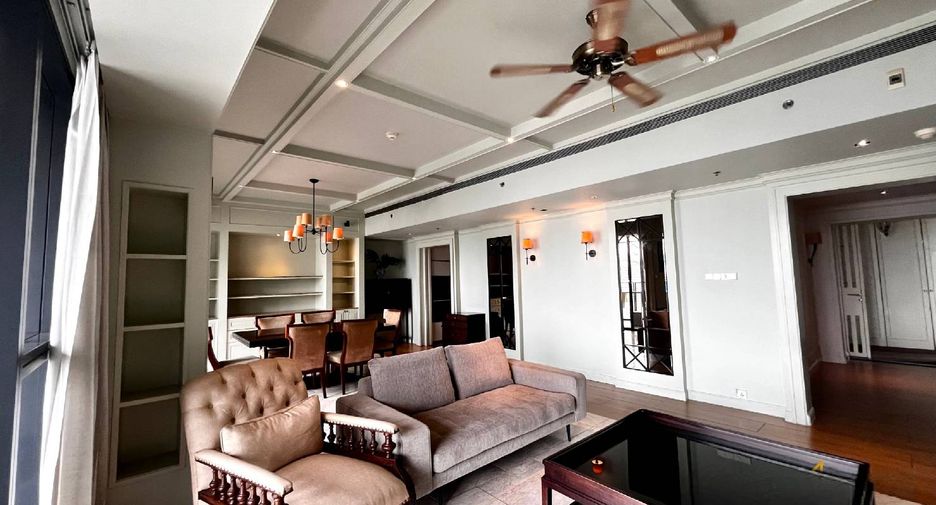 For rent 3 bedrooms condo in Sathon, Bangkok