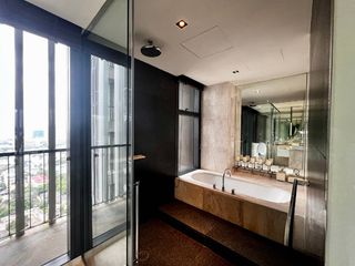 For rent 3 ベッドルーム condo in Sathon, Bangkok