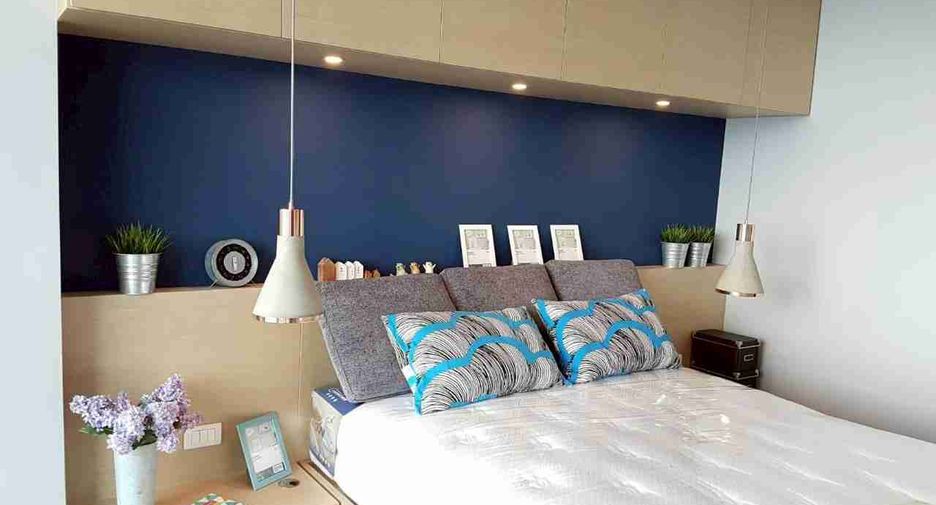 For rent 3 bedrooms condo in Sathon, Bangkok