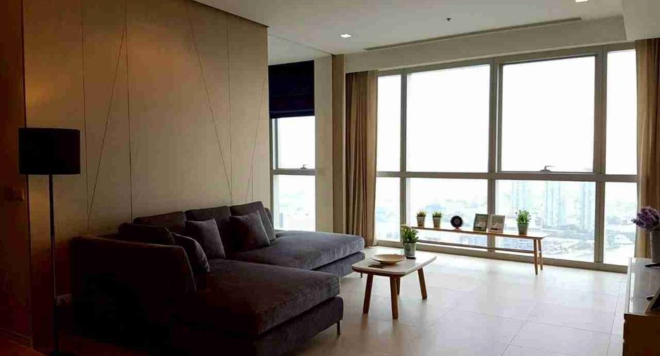 For rent 3 bedrooms condo in Sathon, Bangkok