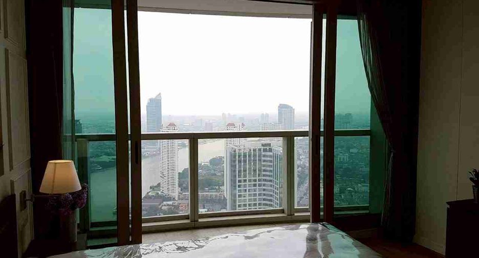 For rent 3 bedrooms condo in Sathon, Bangkok