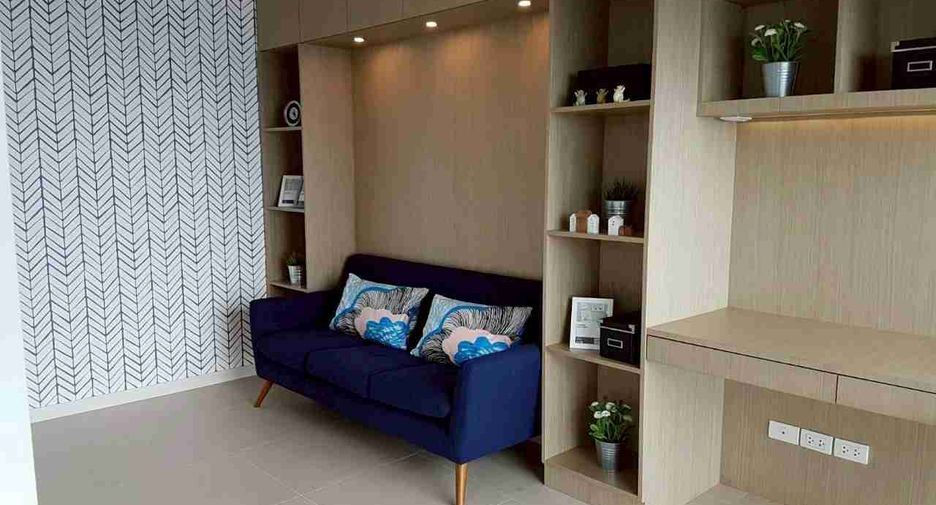 For rent 3 bedrooms condo in Sathon, Bangkok