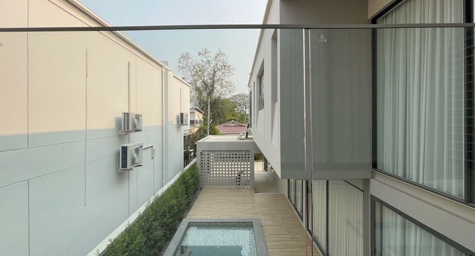 Villa en venta de 4 habitaciones en San Kamphaeng, Chiang Mai