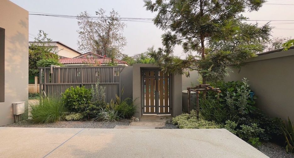 Villa en venta de 4 habitaciones en San Kamphaeng, Chiang Mai
