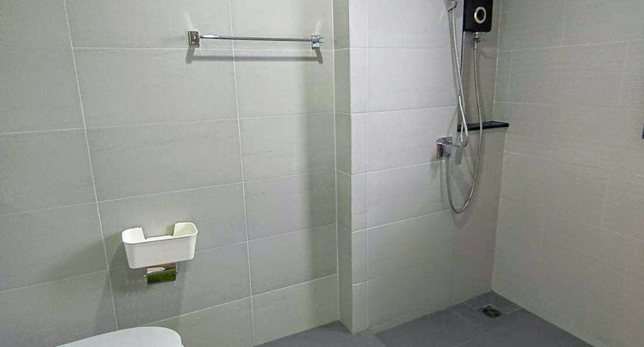 For sale 3 bedrooms house in Mueang Nonthaburi, Nonthaburi