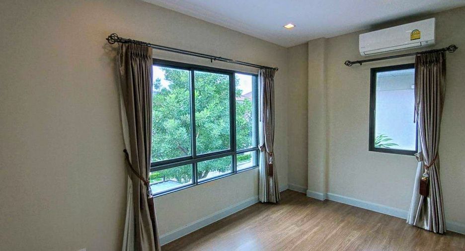 For sale 3 bedrooms house in Mueang Nonthaburi, Nonthaburi