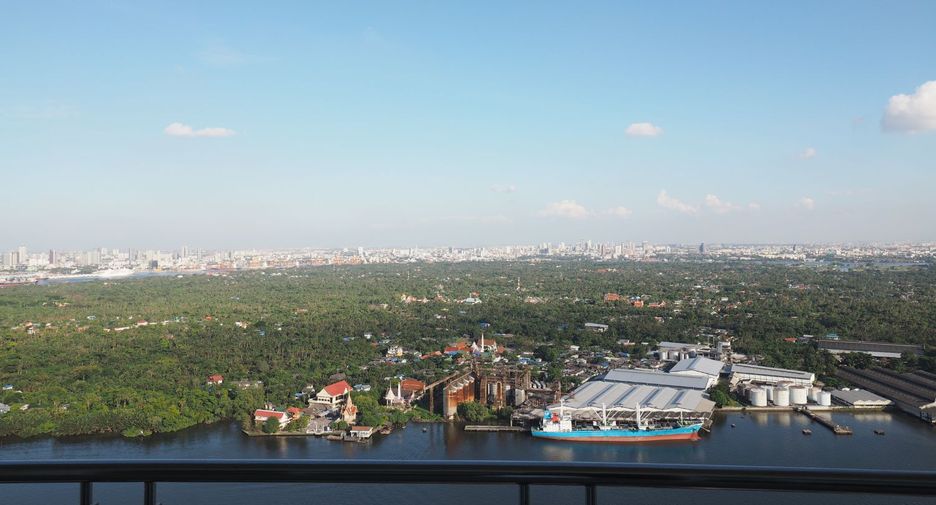 Аренда и продажа 4 спальни кондо в Ян Наща, Бангкок