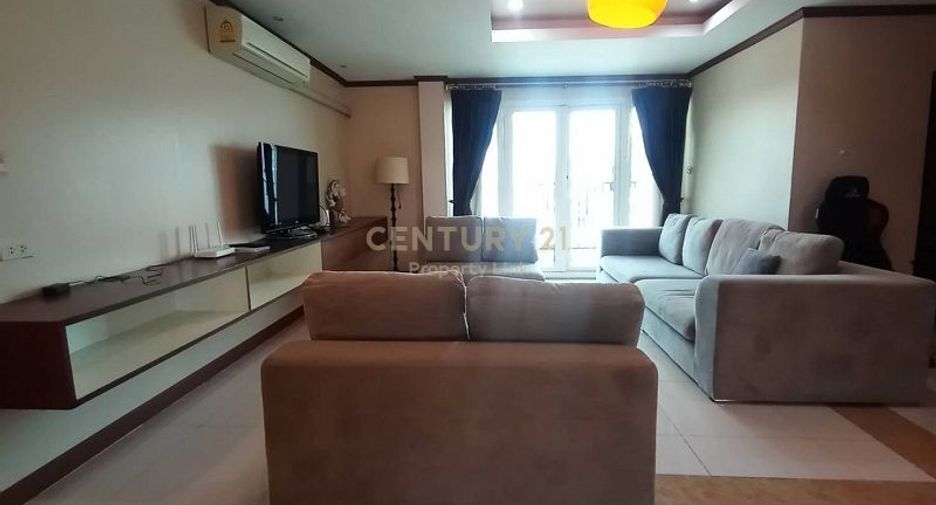 For rent 9 ベッドルーム serviced apartment in Watthana, Bangkok