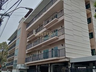 For rent 9 bed serviced apartment in Watthana, Bangkok