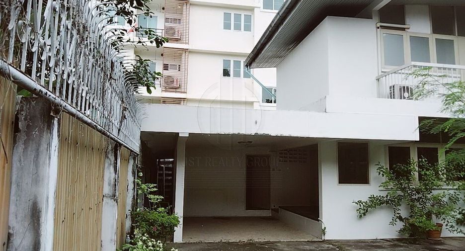 ให้เช่า 2 ห้องนอน บ้านเดี่ยว ใน วัฒนา, กรุงเทพฯ
