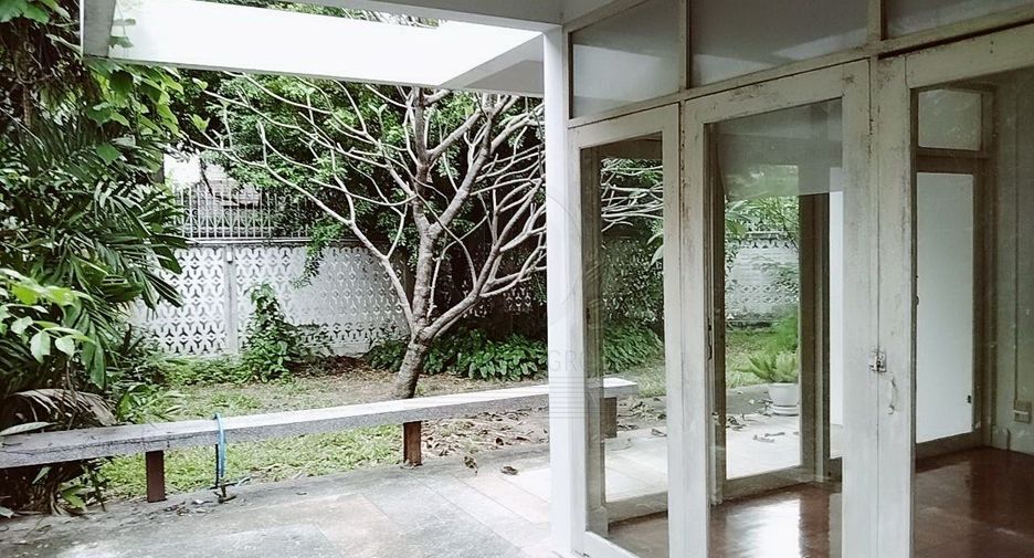 ให้เช่า 2 ห้องนอน บ้านเดี่ยว ใน วัฒนา, กรุงเทพฯ