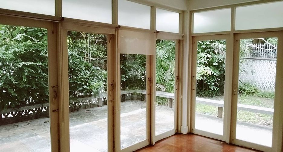 ให้เช่า 2 ห้องนอน บ้านเดี่ยว ใน วัฒนา, กรุงเทพฯ