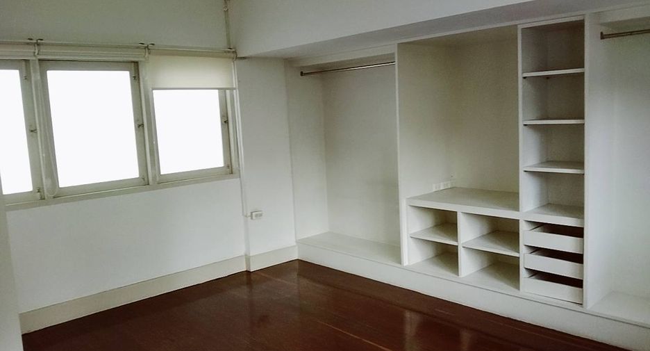 ให้เช่า 2 ห้องนอน บ้านเดี่ยว ใน วัฒนา, กรุงเทพฯ