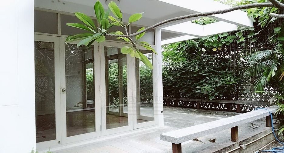 ให้เช่า 2 ห้องนอน บ้านเดี่ยว ใน วัฒนา, กรุงเทพฯ