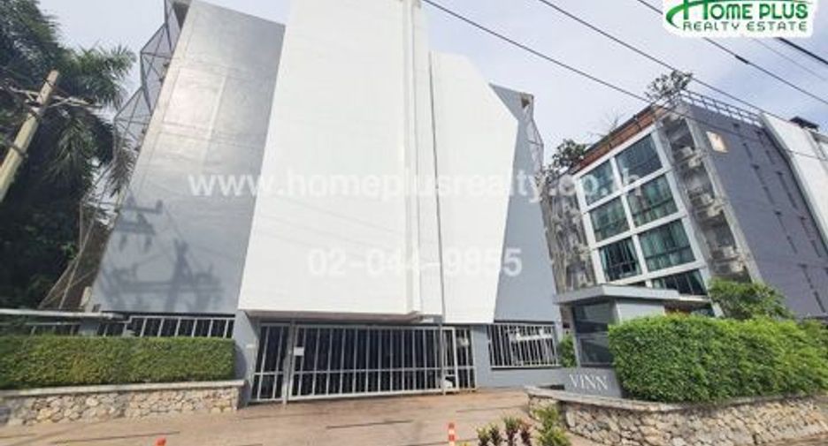 For sale 1 bed condo in Khlong Toei, Bangkok