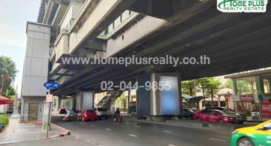 For sale 1 bed condo in Khlong Toei, Bangkok