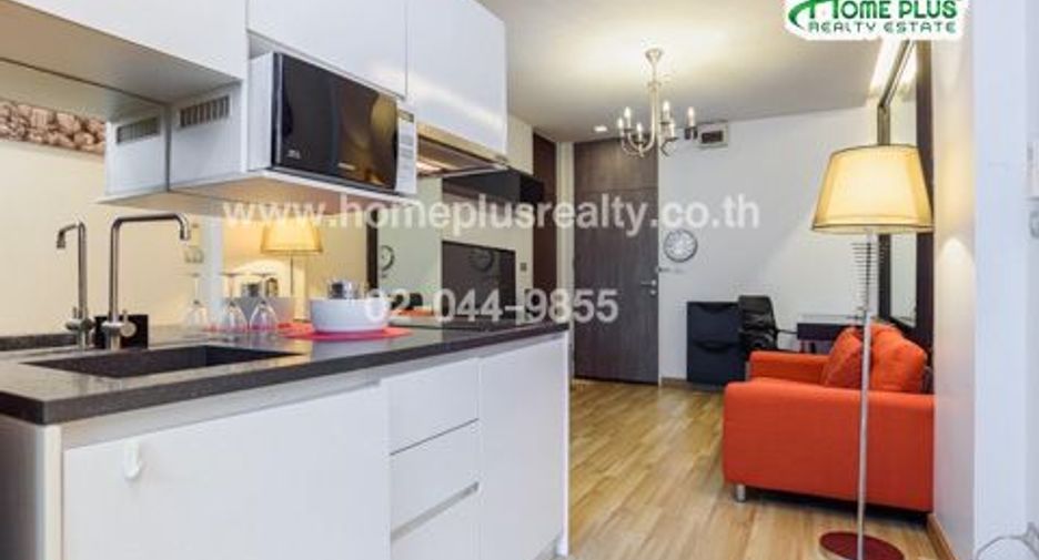 For sale 1 bed condo in Khlong Toei, Bangkok
