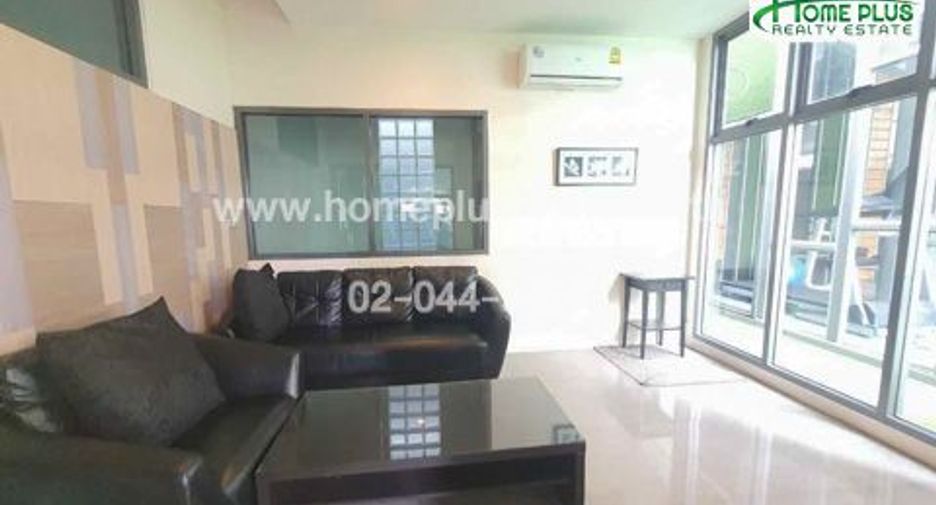 For sale 1 bed condo in Khlong Toei, Bangkok