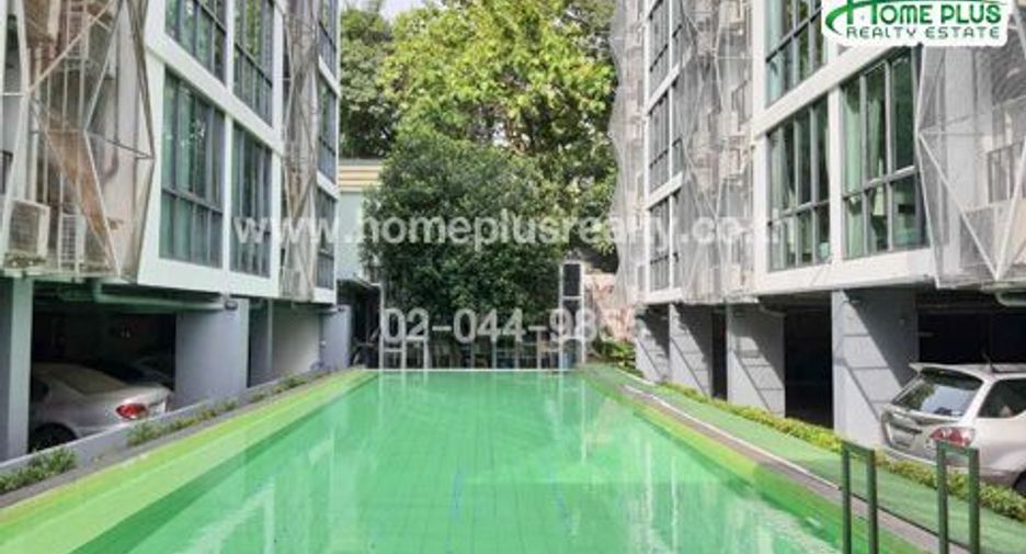 For sale 1 bed condo in Khlong Toei, Bangkok