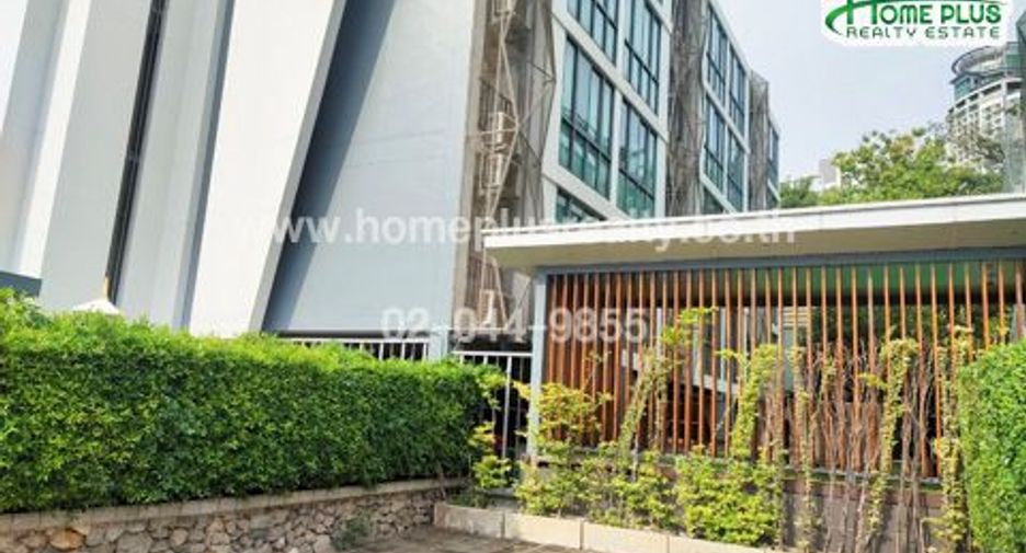 For sale 1 bed condo in Khlong Toei, Bangkok