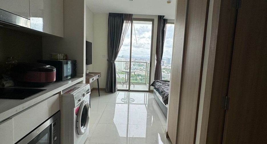 Condo en alquiler de 1 habitaciones en Bang Lamung, Chonburi