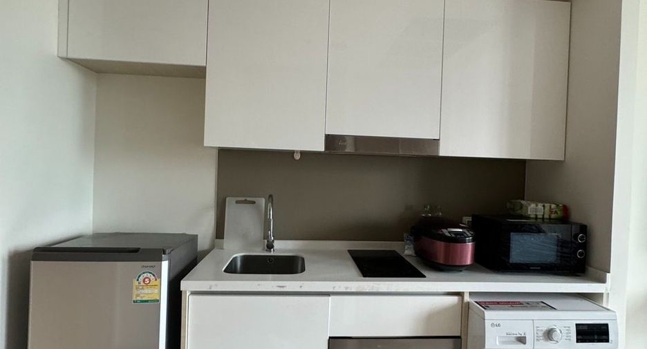 Condo en alquiler de 1 habitaciones en Bang Lamung, Chonburi