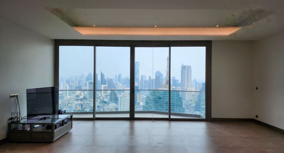 For rent そして for sale 3 ベッドルーム condo in Khlong San, Bangkok
