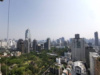 For sale 2 ベッドルーム condo in Pathum Wan, Bangkok