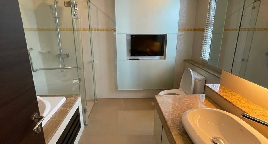 Wohnung zur Miete mit 4 Zimmer in Khlong Toei, Bangkok