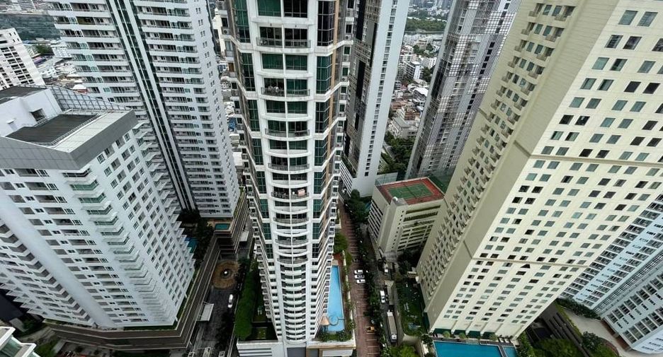 Wohnung zur Miete mit 4 Zimmer in Khlong Toei, Bangkok
