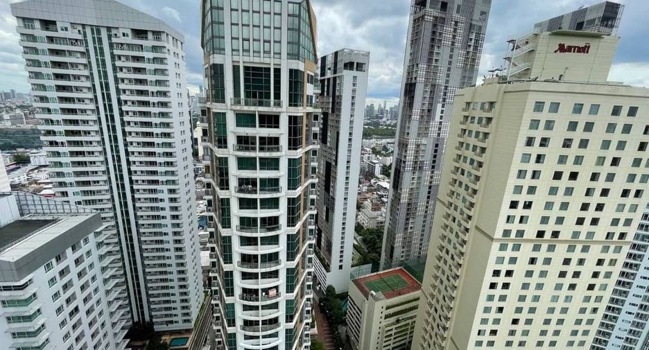 Wohnung zur Miete mit 4 Zimmer in Khlong Toei, Bangkok