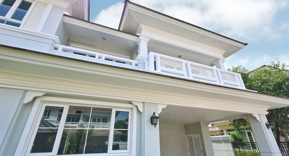 For sale 4 bedrooms house in Phasi Charoen, Bangkok