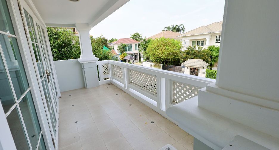 For sale 4 bedrooms house in Phasi Charoen, Bangkok