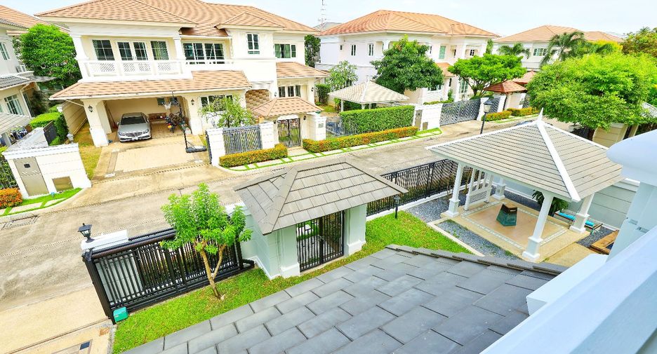 For sale 4 bedrooms house in Phasi Charoen, Bangkok