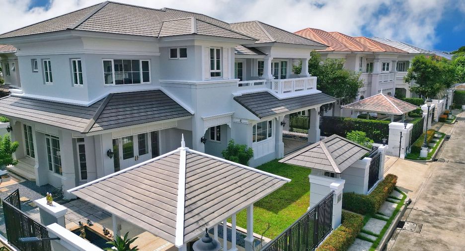 For sale 4 bedrooms house in Phasi Charoen, Bangkok