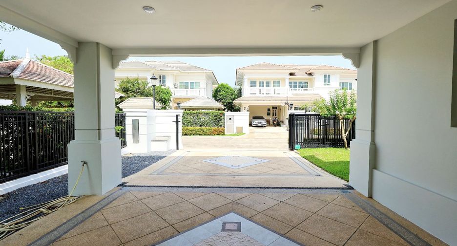 For sale 4 bedrooms house in Phasi Charoen, Bangkok