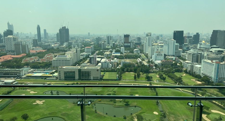 À louer 3 chambres condo à Pathum Wan, Bangkok