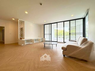 For rent 4 bed apartment in Watthana, Bangkok