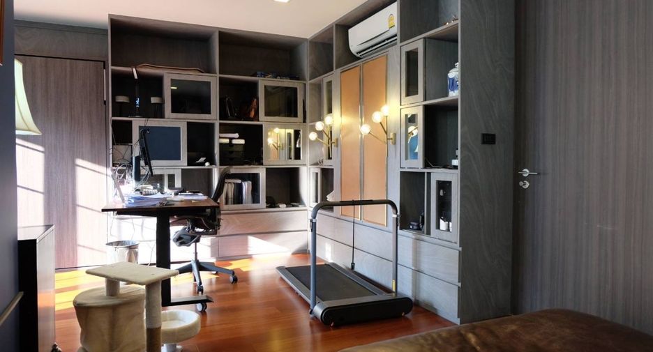 Haus zur Miete mit 4 Zimmer in Watthana, Bangkok