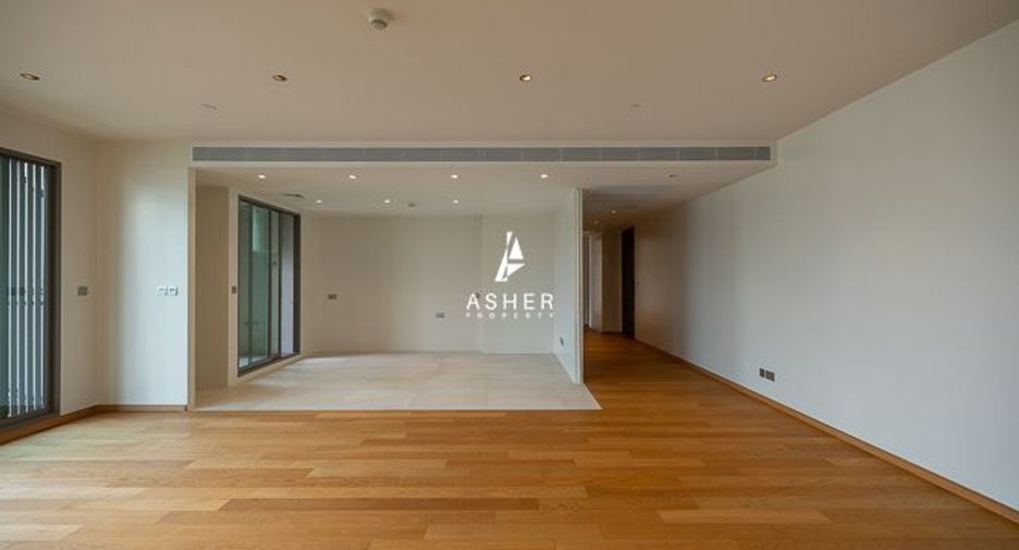 For sale 3 bedrooms condo in Yan Nawa, Bangkok