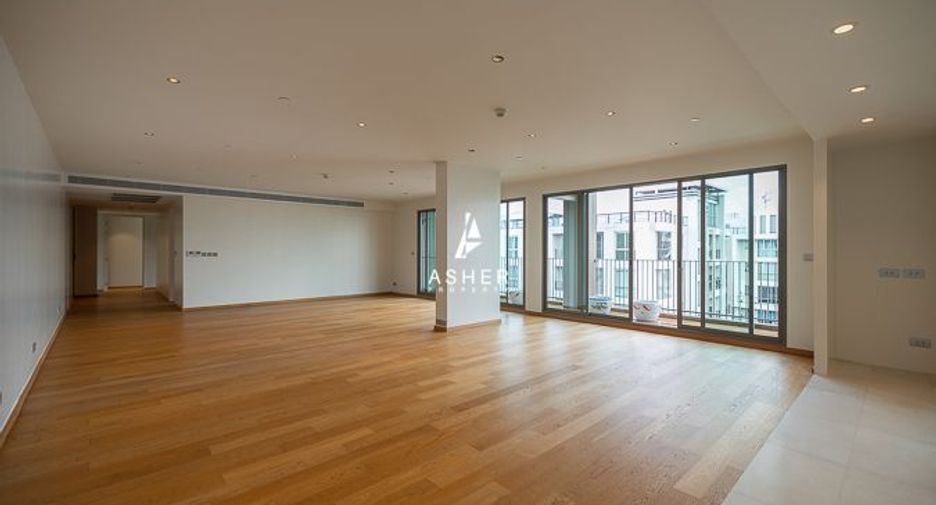For sale 3 bedrooms condo in Yan Nawa, Bangkok