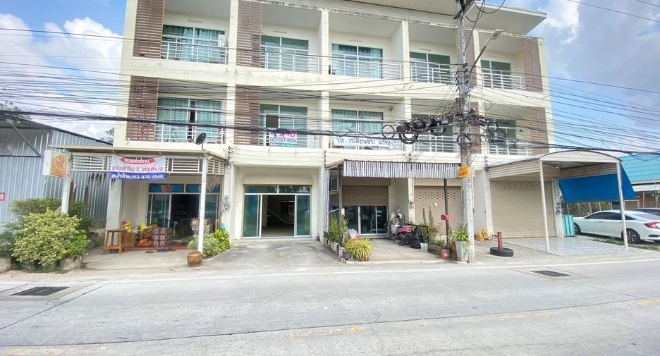 For sale 3 bed retail Space in Ban Chang, Rayong