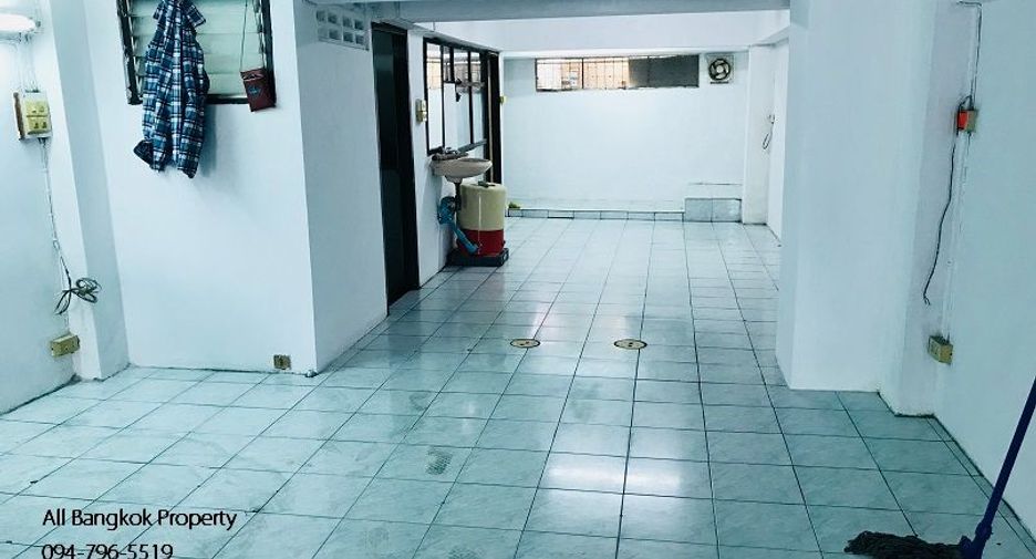For rent and for sale retail Space in Suan Luang, Bangkok