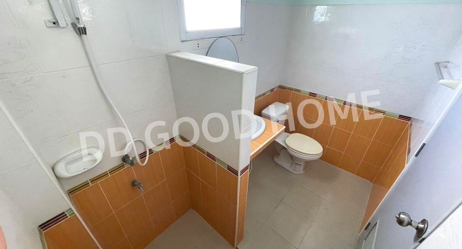 For sale 2 bedrooms retail Space in Sawankhalok, Sukhothai