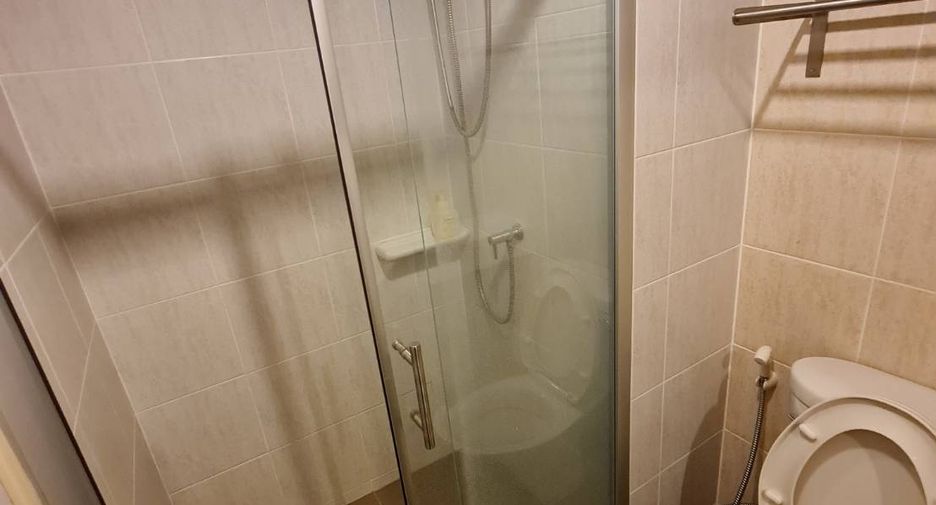For sale 1 bed condo in Mueang Samut Prakan, Samut Prakan