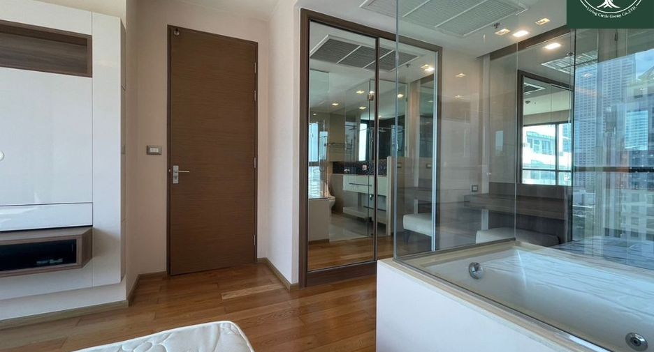 For sale 2 bedrooms condo in Sathon, Bangkok