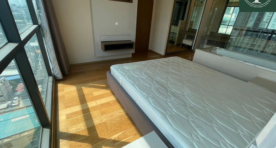 For sale 2 bedrooms condo in Sathon, Bangkok
