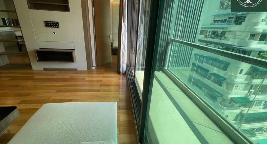 For sale 2 bedrooms condo in Sathon, Bangkok
